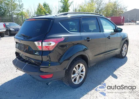 2017 Ford Escape Se z USA, uszkodzony, nr VIN 1FMCU9GD5HUC20135
